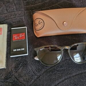 Ray-Ban Brown Tortoiseshell Silver Sunglasses with Case